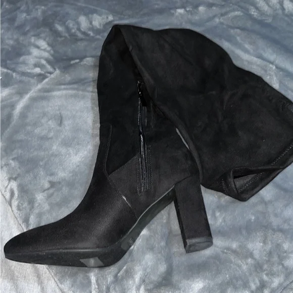 Black Over the knee boots - Picture 2 of 5